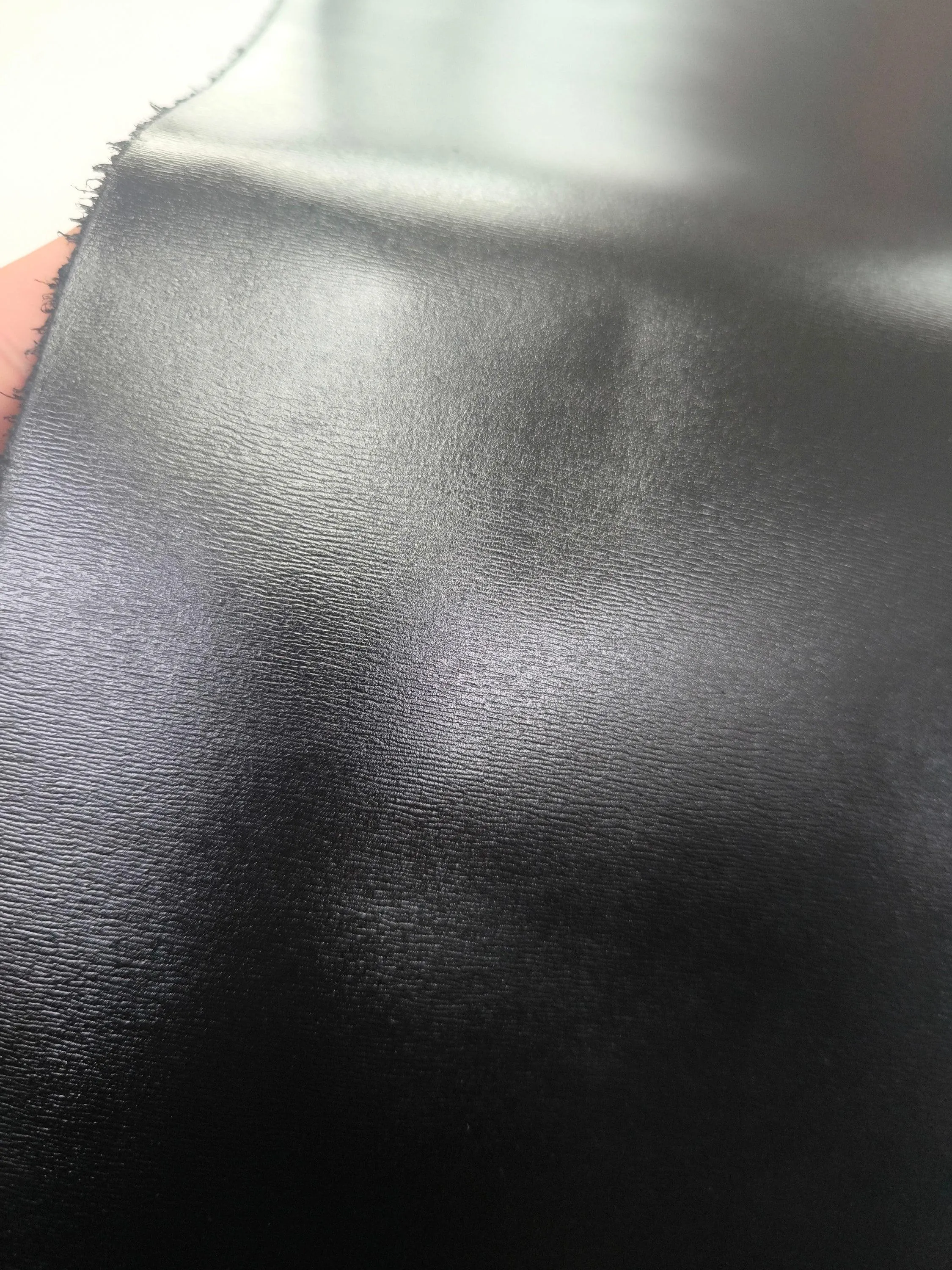 Cow saffiano leather, genuine cowhide leather for bags, thickness 1,1-1,2mm (3 oz)