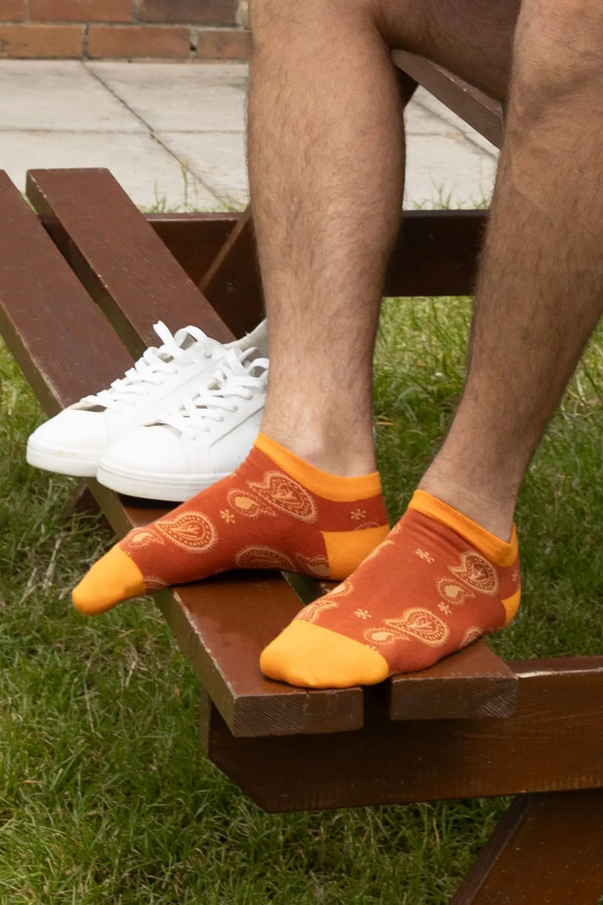 Paisley Men's Trainer Socks - Orange